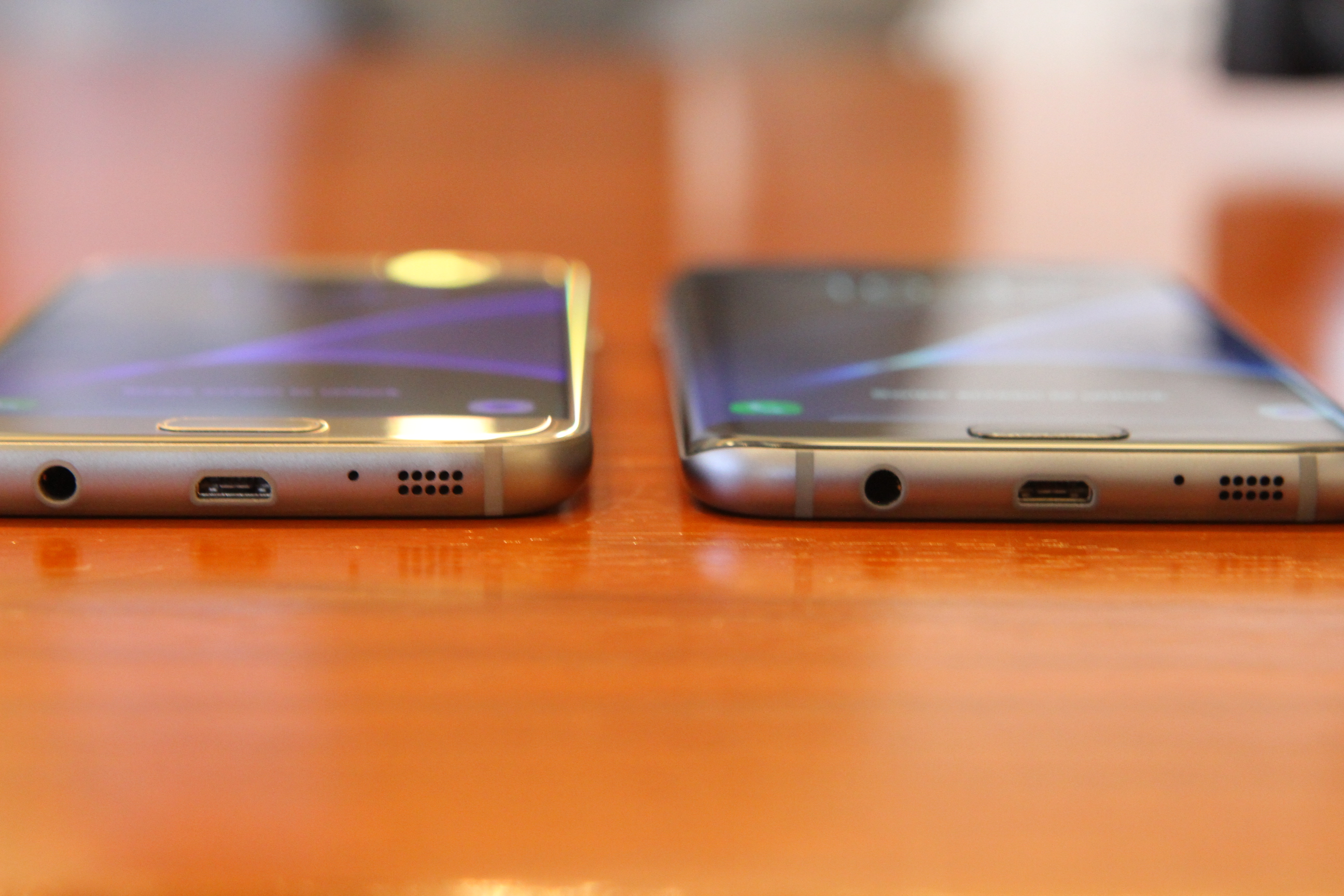 Image of Samsung's newest Galaxy S7 and S7 edge smartphones.