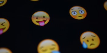 Synthesio now analyzes emojis and emoticons in 17 languages