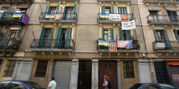 Barcelona steps up crackdown and fines on Airbnb