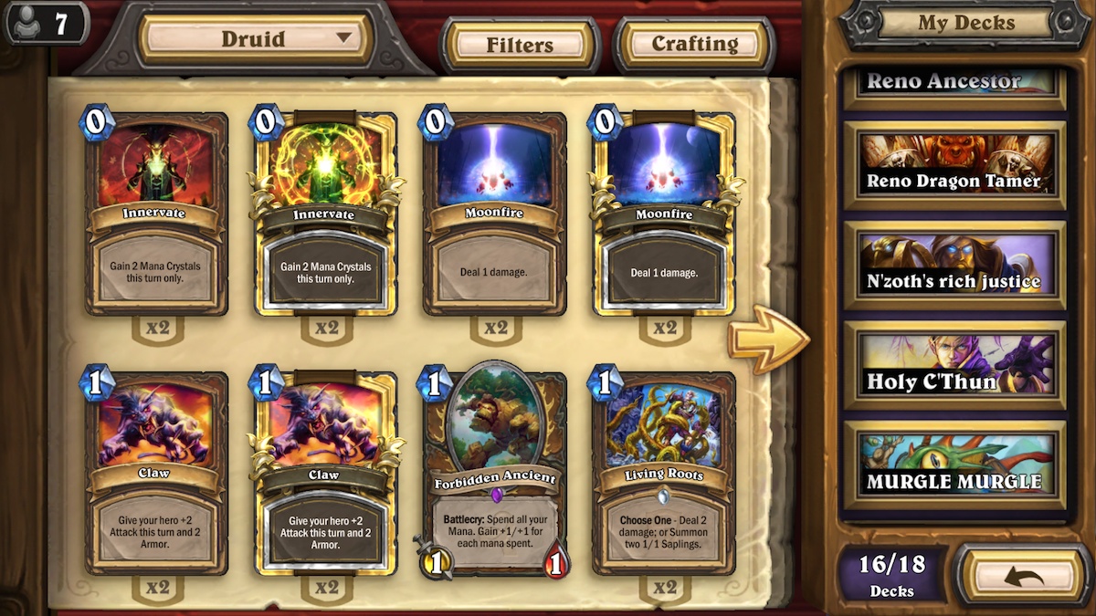 How Hearthstone's mobile deck slots and collection look. 