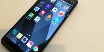 LG introduces the V20, the first Android Nougat phone