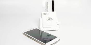First Data debuts contactless card reader that accepts mag stripe, EMV, and NFC payments