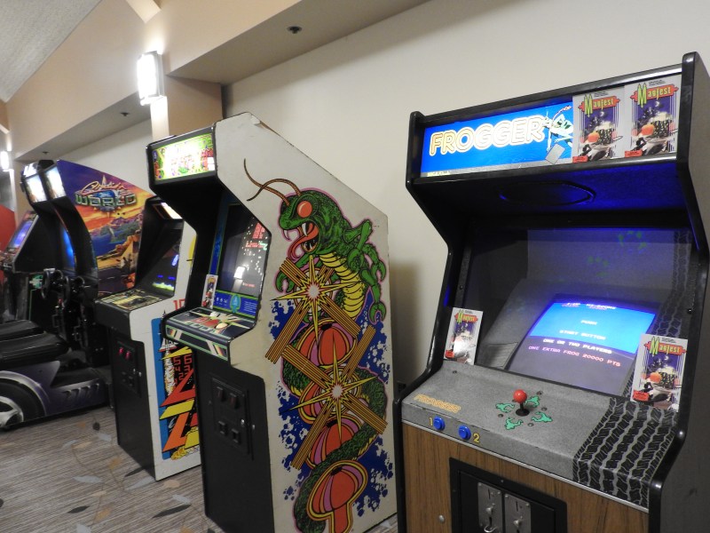 Arcade games at GaymerX.