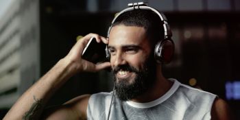 Waves Audio unveils motion-sensing headset for 3D listening experience