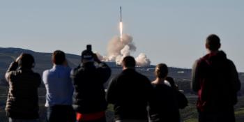 Why SpaceX wants to put 4,425 internet satellites into space