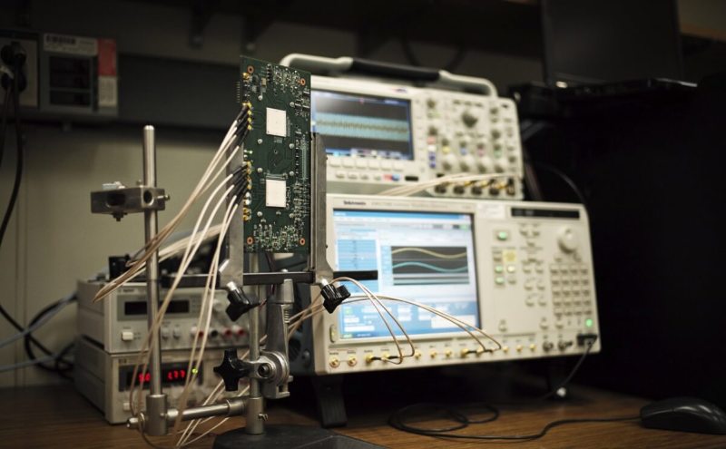 Millimeter-wave radar imaging experimental set-up.