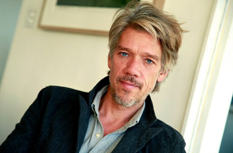Stephen Gaghan will be director of The Division film.