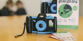 Pixlplay turns a smartphone into a kids’ camera