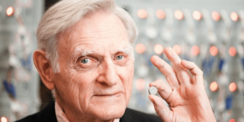 Lithium-ion co-creator introduces new battery with up to 3 times the juice