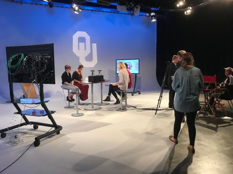 Students in the Routes TV Class at OU use the Vuze VR Camera