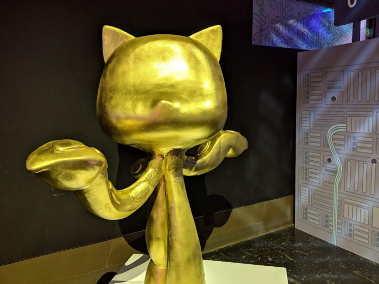 Golden GitHub cat introduced for 10th anniversary of GitHub