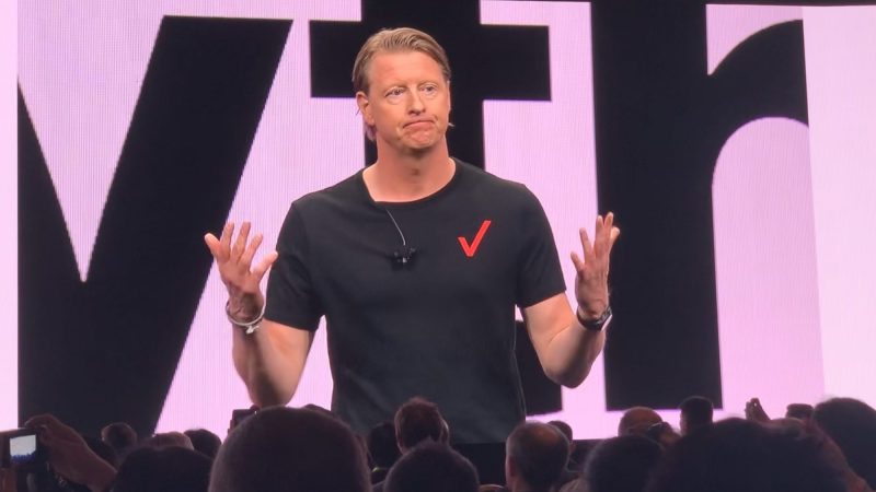 Verizon CEO Hans Vestberg discusses 5G at the 2019 CES.