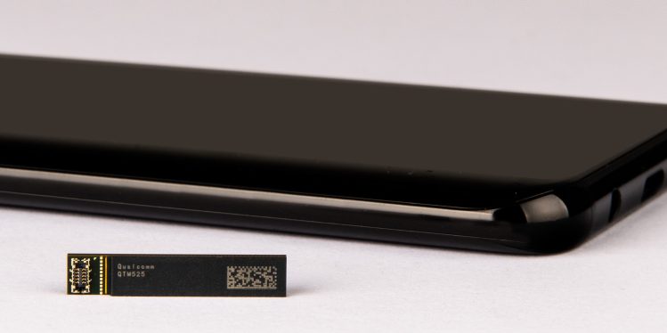 Qualcomm's new QTM525 5G millimeter wave antenna can fit inside slim phones with under 8mm thickness.