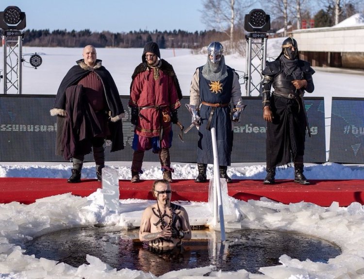 Rat Crew Studios CEO Akseli Jylhä-Ollila takes the plunge to pitch his gaming company.
