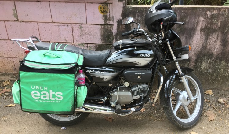Uber Eats bag on a motorbike in Thrikkannapuram, Kerala, India. (Photo by Creative Touch Imaging Ltd./NurPhoto via Getty Images)