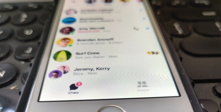 Facebook's Messenger app for iOS no longer has the Discover tab