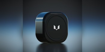 MAGLYNX: the minimalist charger that does it all